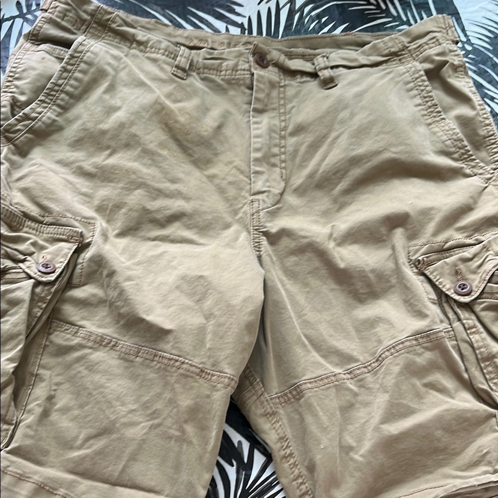 American Eagle Outfitters Khaki Cargo Shorts